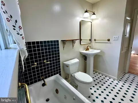 7200 Highland St, Springfield, VA 22150 photo 3