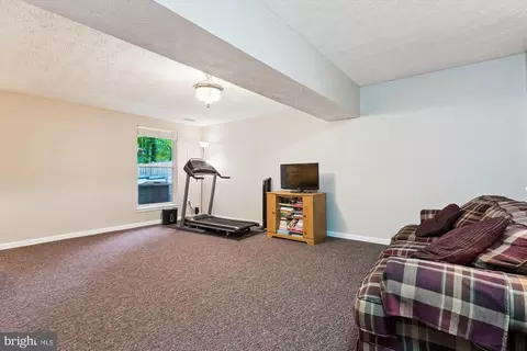 9175 Forest Lawn Ct, Springfield, VA 22152 photo 30