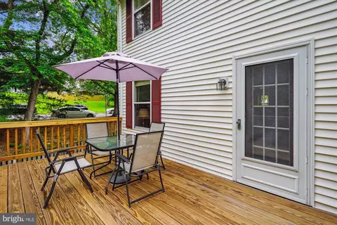 9175 Forest Lawn Ct, Springfield, VA 22152 photo 8