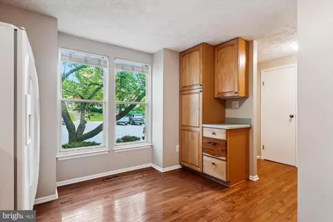 9175 Forest Lawn Ct, Springfield, VA 22152 photo 14