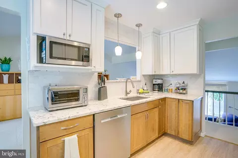 Kitchen - 12700 Kettering Dr, Herndon, VA 20171 photo 1 of 7