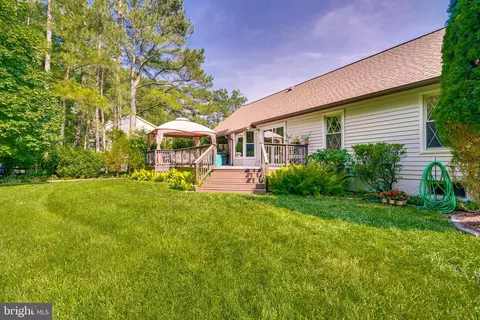 Exterior - 12700 Kettering Dr, Herndon, VA 20171 photo 10 of 10