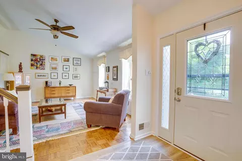 Entry Way - 12700 Kettering Dr, Herndon, VA 20171 photo 3 of 5