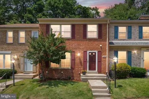 8008 Bethelen Woods Ln, Springfield, VA 22153