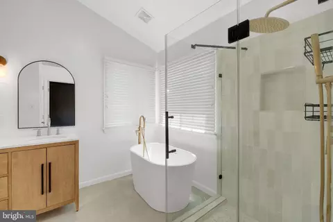 8011 Readington Ct, Springfield, VA 22152 photo 27