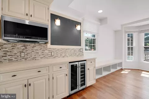 8011 Readington Ct, Springfield, VA 22152 photo 17