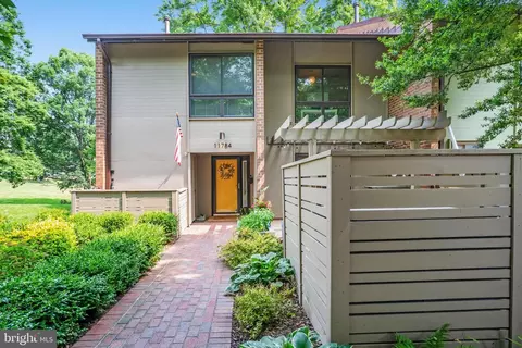 11784 Indian Ridge Rd, Reston, VA 20191