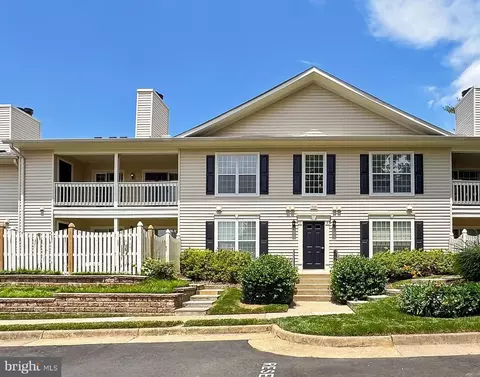 10201 C Willow Mist Ct #99, Oakton, VA 22124