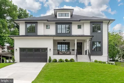 6613 Byrnes Dr, Mclean, VA 22101