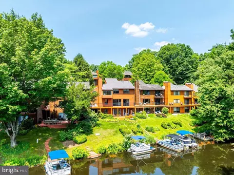 Other - 2127 Cabots Point Ln, Reston, VA 20191 photo 2 of 12
