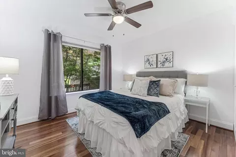 Bedroom - 2127 Cabots Point Ln, Reston, VA 20191 photo 6 of 12