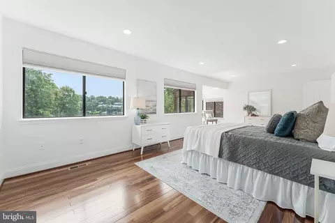 Bedroom - 2127 Cabots Point Ln, Reston, VA 20191 photo 3 of 12