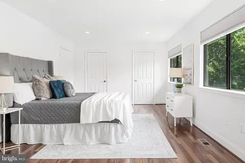 Bedroom - 2127 Cabots Point Ln, Reston, VA 20191 photo 5 of 12