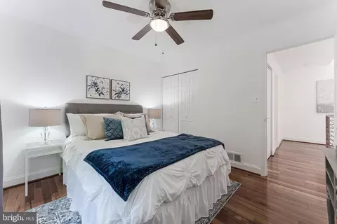 Bedroom - 2127 Cabots Point Ln, Reston, VA 20191 photo 7 of 12