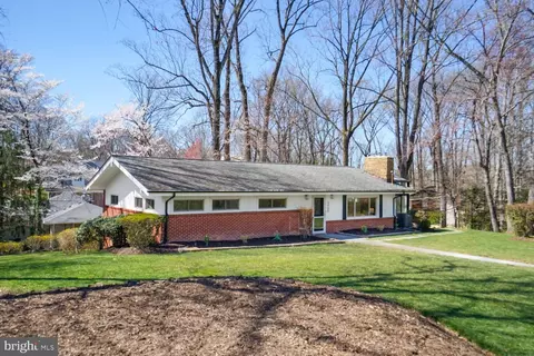 3900 Millcreek Dr, Annandale, VA 22003
