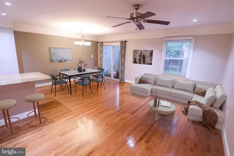 4530 Airlie Way, Annandale, VA 22003