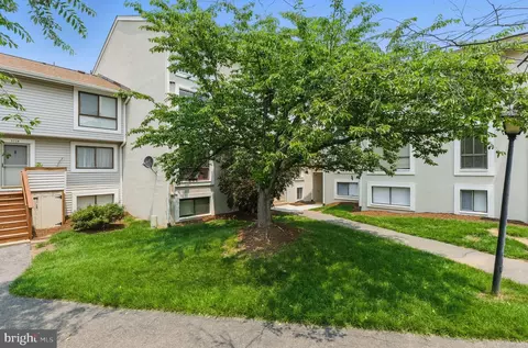 5756 F Village Green Dr #09/5756F, Alexandria, VA 22309