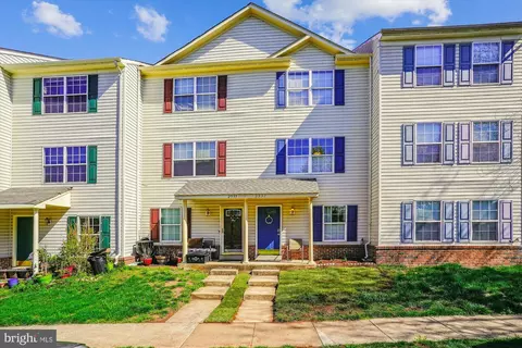 2557 Peter Jefferson Ln, Herndon, VA 20171