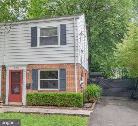 5811 Blaine Dr, Alexandria, VA 22303