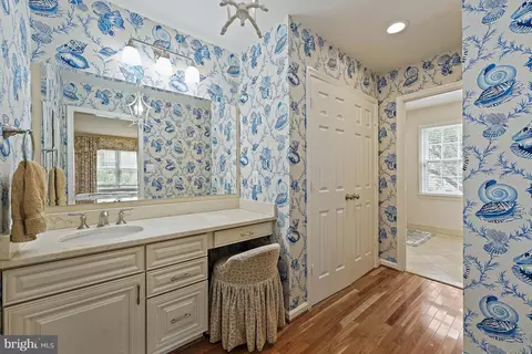 1301 Timberly Ln, Mclean, VA 22102 photo 22