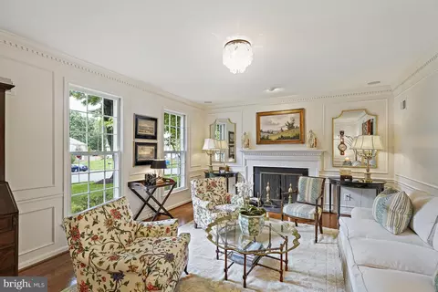 1301 Timberly Ln, Mclean, VA 22102 photo 7