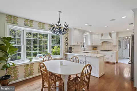 1301 Timberly Ln, Mclean, VA 22102 photo 13