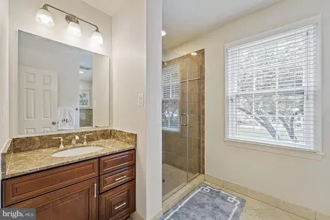 1301 Timberly Ln, Mclean, VA 22102 photo 23