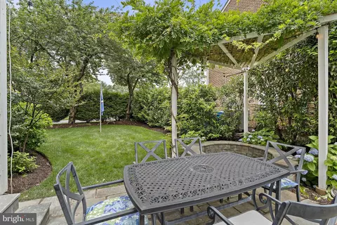 1301 Timberly Ln, Mclean, VA 22102 photo 40