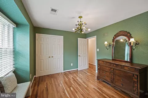 1301 Timberly Ln, Mclean, VA 22102 photo 25
