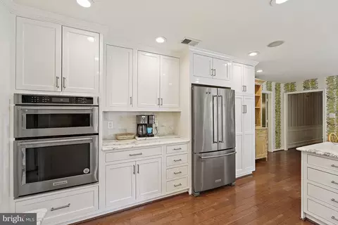 1301 Timberly Ln, Mclean, VA 22102 photo 12