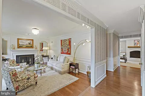 1301 Timberly Ln, Mclean, VA 22102 photo 6