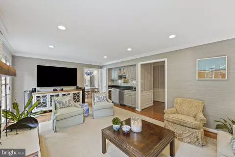 1301 Timberly Ln, Mclean, VA 22102 photo 16