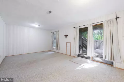 Living - 1655 Oak Spring Way, Reston, VA 20190 photo 8 of 10