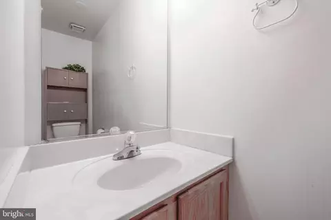 Bath - 1655 Oak Spring Way, Reston, VA 20190 photo 1 of 1