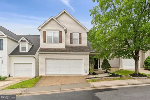 6002 Honnicut Dr, Centreville, VA 20121