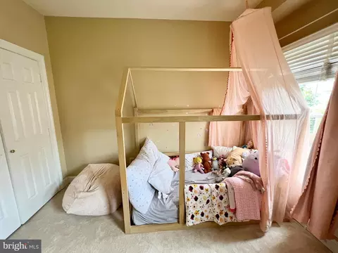 Bedroom - 1310 Sundial Dr, Reston, VA 20194 photo 3 of 9