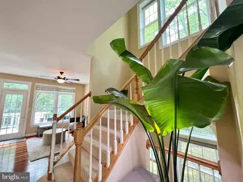 Entry Way - 1310 Sundial Dr, Reston, VA 20194 photo 3 of 5