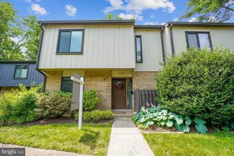 1797 Ivy Oak Sq #67, Reston, VA 20190