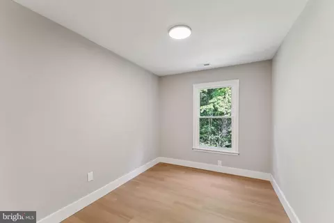9025 Mulvaney Ct, Springfield, VA 22152 photo 31