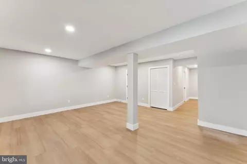 9025 Mulvaney Ct, Springfield, VA 22152 photo 8