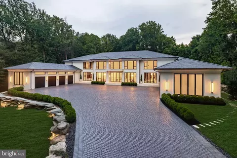 6501 Bright Mountain Rd, Mclean, VA 22101