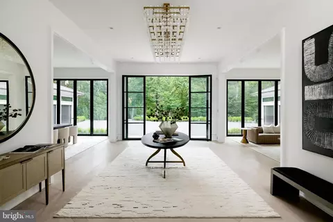 Entry Way - 6501 Bright Mountain Rd, Mclean, VA 22101 photo 1 of 5