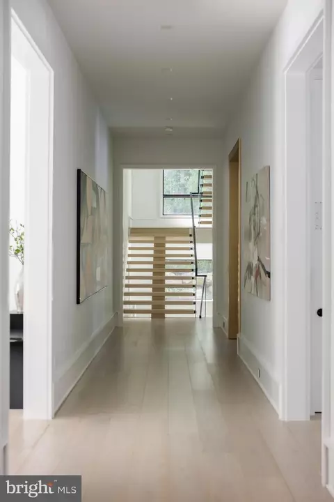 Entry Way - 6501 Bright Mountain Rd, Mclean, VA 22101 photo 2 of 5