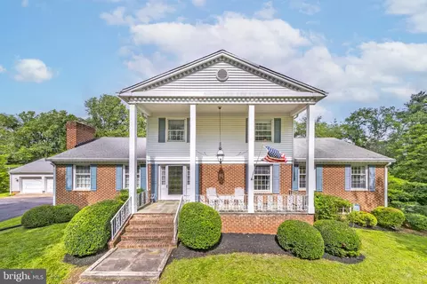 6511 Stallion Rd, Clifton, VA 20124