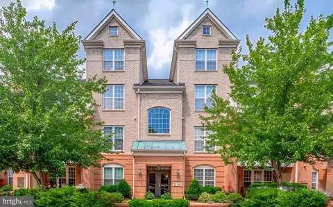 12180 Abington Hall Pl #104, Reston, VA 20190