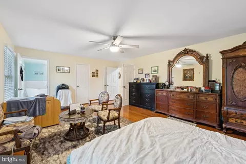 Bedroom - 6625 Weatheford Ct, Mclean, VA 22101 photo 1 of 6