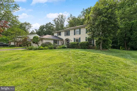 Exterior - 6625 Weatheford Ct, Mclean, VA 22101 photo 6 of 6