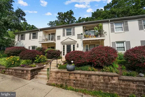 5904 E Kingsford Rd #418, Springfield, VA 22152 photo 2
