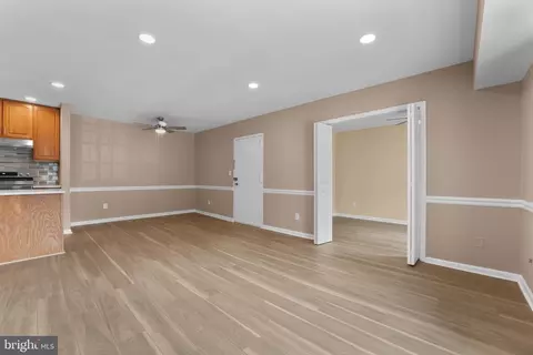5904 E Kingsford Rd #418, Springfield, VA 22152 photo 11