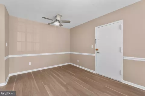 5904 E Kingsford Rd #418, Springfield, VA 22152 photo 7